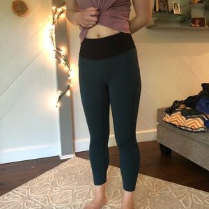 lululemon athletica Pants - Run the Day Crop SUBM/4 lululemon athletica Pants - Run the Day Crop SUBM/4